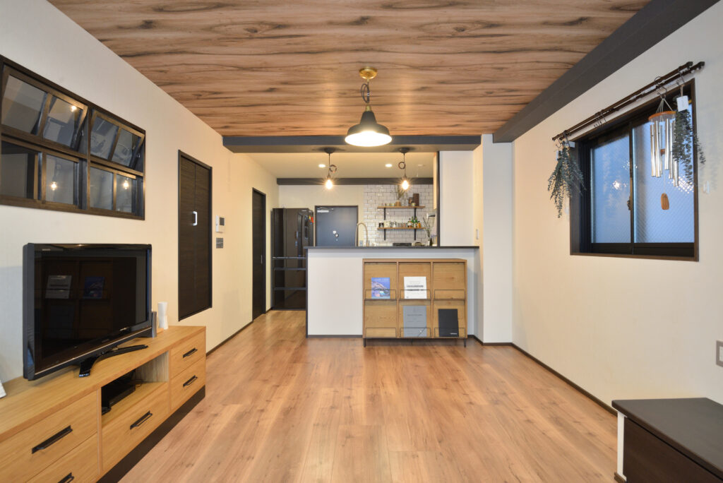 重量鉄骨造のメリットを活かした一戸建て・賃貸住宅建築実例｜自由なデザインと高耐久を両立