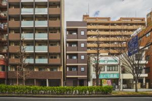 重量鉄骨造と鉄筋コンクリート（RC）造の違いを解説｜防音性や耐震性、デザインに違いはある？