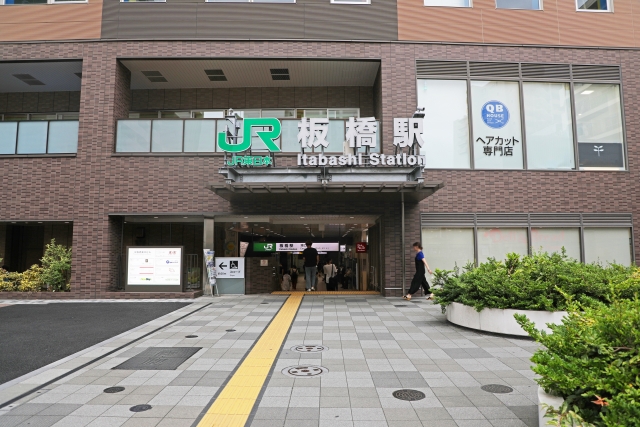 板橋区の主要駅と乗者数ランキング